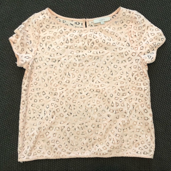 LOFT Tops - NWOT LOFT pale pink lace blouse